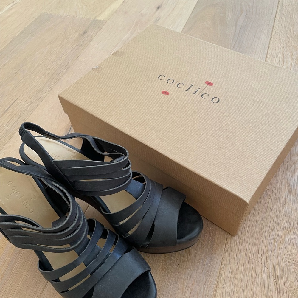 Coclico Black Women's Sandals